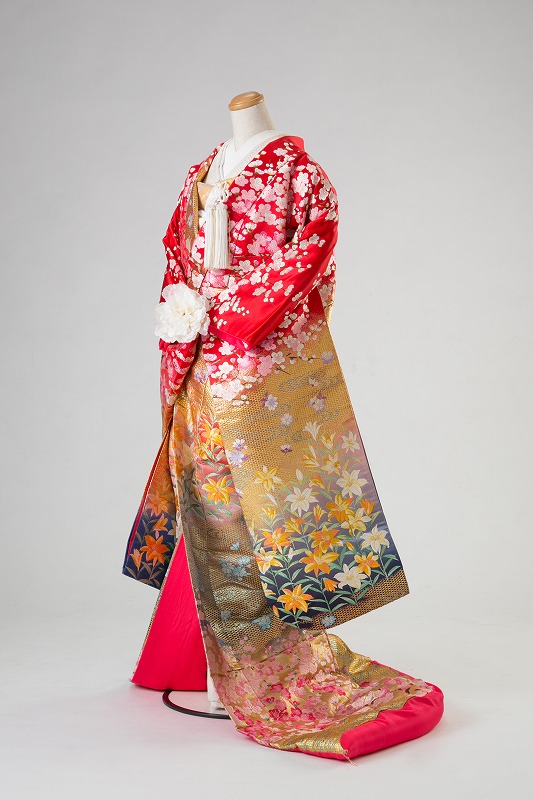 Color Kimono (Iro Uchikake) Japanese style | Wedding & Family photo in ...