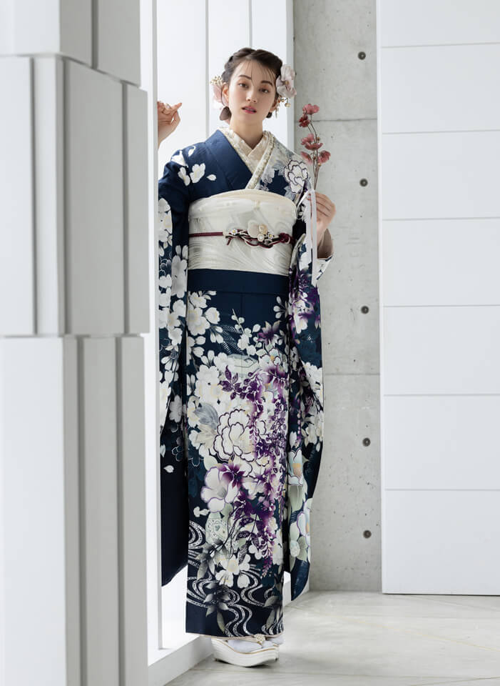 ラフィネモカネイビー